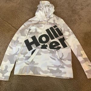 Hollister Mens White Camo Sweatshirt